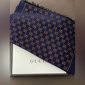 Gucci GG scarf. Authentic. Navy & metallic. Almost new condition.